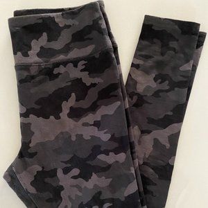 Black and Gray Camo High-Waisted Leggings